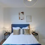 Plumeria - A 2min De Apartamento *