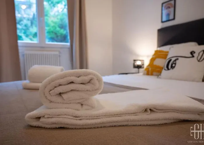 Plumeria - A 2min De Apartament