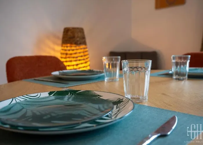 Plumeria - A 2min De Tours